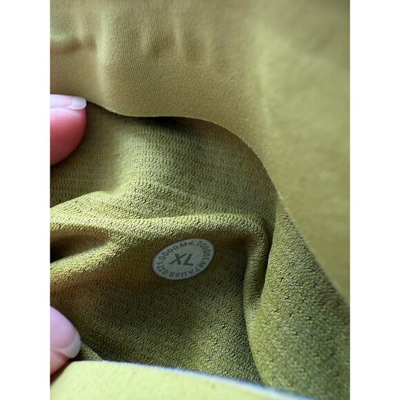 Lululemon Men's Surge 6" Shorts Size XL - Picture 3 of 8